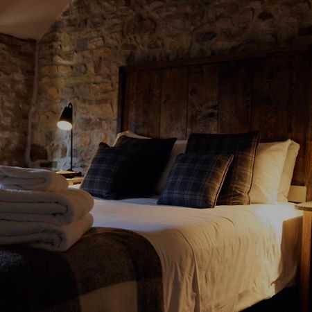 Barley Mow Bed & Breakfast Бърнли Екстериор снимка