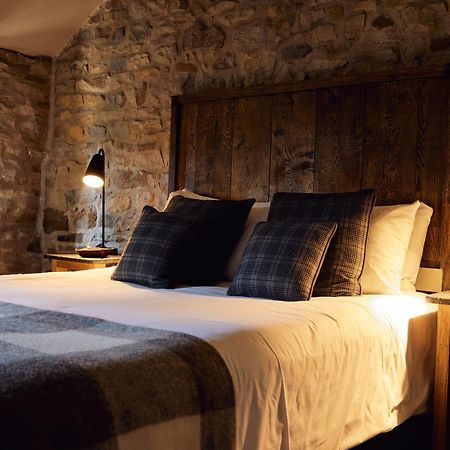 Barley Mow Bed & Breakfast Бърнли Екстериор снимка