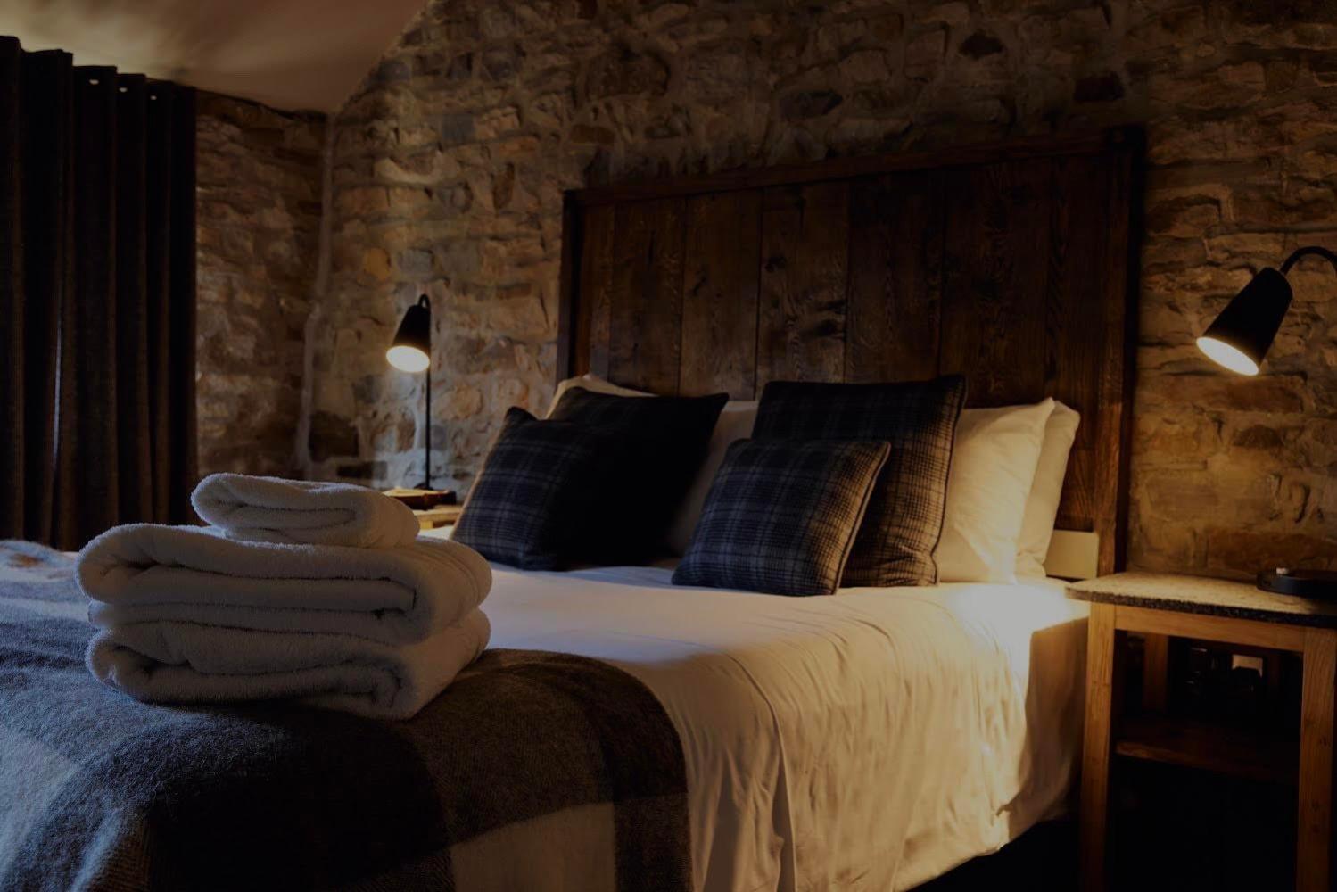 Barley Mow Bed & Breakfast Бърнли Екстериор снимка