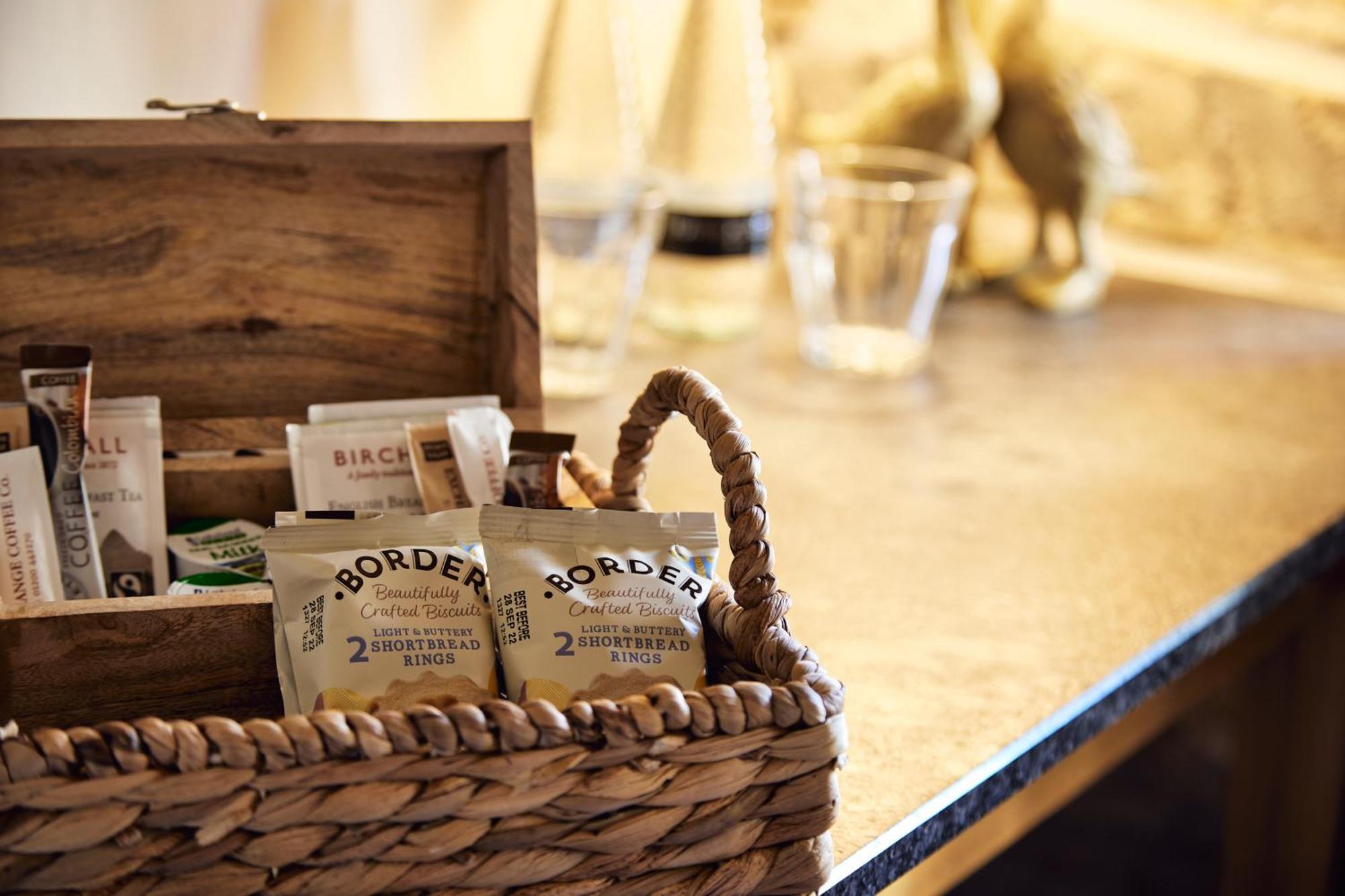 Barley Mow Bed & Breakfast Бърнли Екстериор снимка